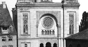 Historische Aufnahme der Nürnberger Synagoge, erbaut 1874